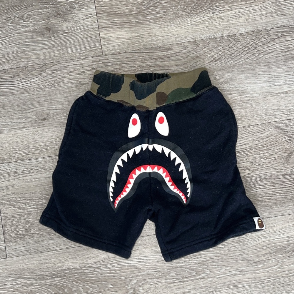 BAPE KIDS BY A BATHING APE